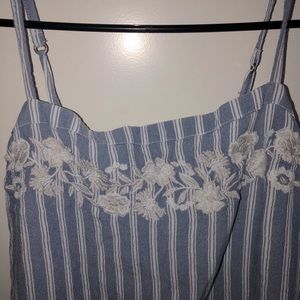 Hollister crop top shirt size large